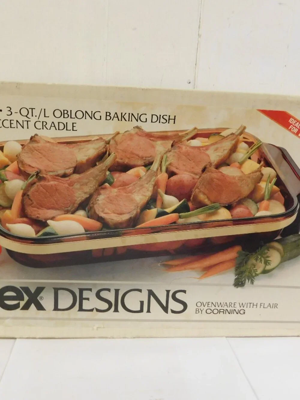 Pyrex Designs Ovenware with Flair Party Server 3 Qt Baker Dish w/ Brass Cradle